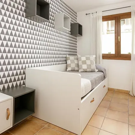 Lets Holidays New Close To The Апартаменти Тоса-де-Мар